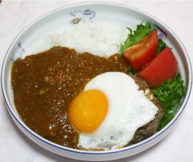 ロコモコ風カレーはいかが！？